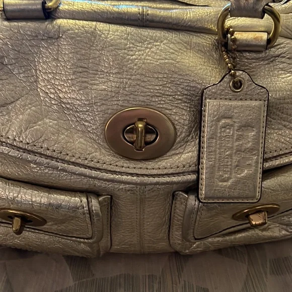 Limited Edition Gold Coach Satchel - Picture 2 of 11